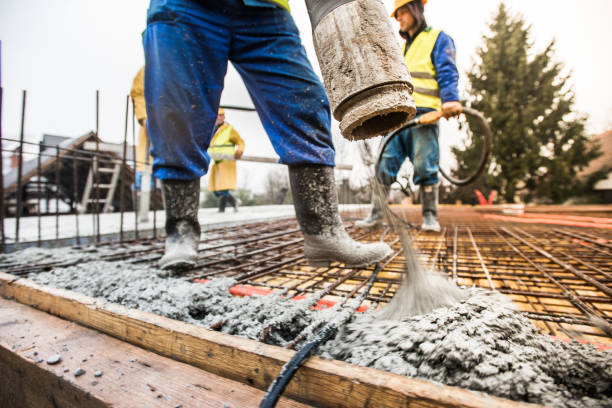 Best Commercial Concrete Contractor  in Mundys Corner, PA